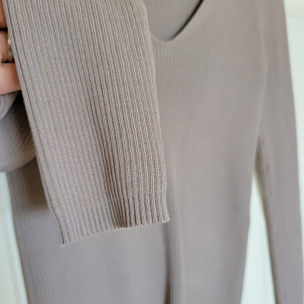 ZARA Ribbed Sweater - Picture 7 of 8